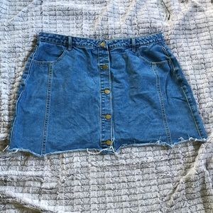 Distressed mini Denim Skirt